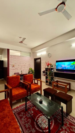 Raga Homestay- Purple Retreat- 2BHK Apartment